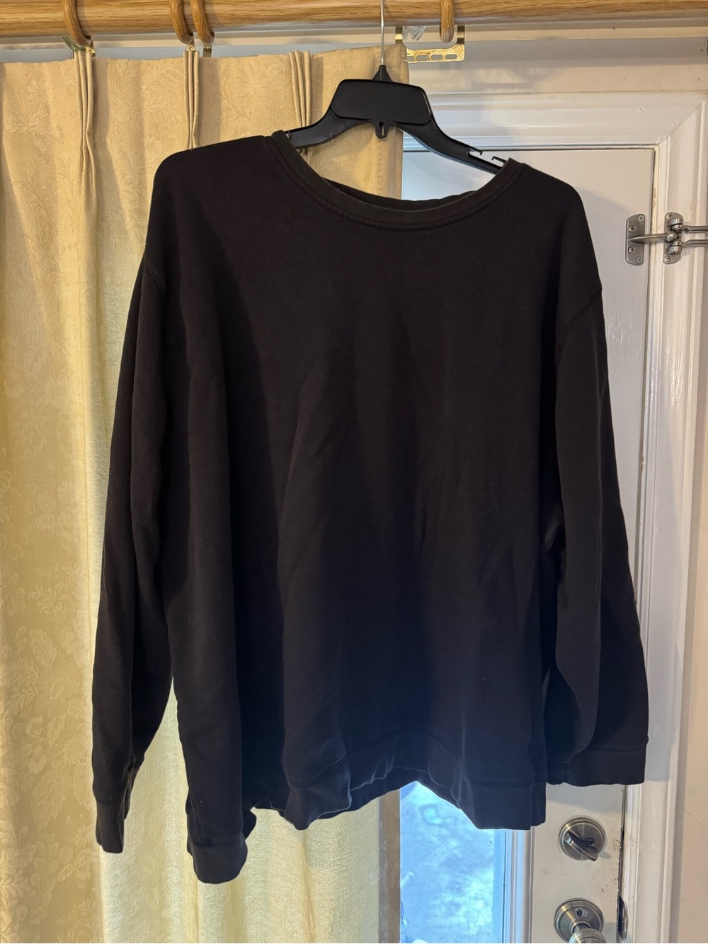 Big and Tall Classic Black Crewneck Sweatshirt